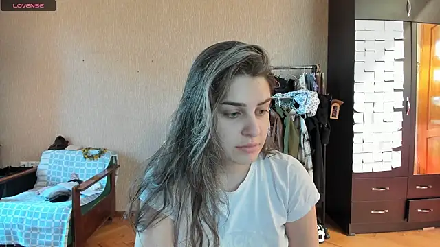  Roselina  online show from 05/20/26, 08:22