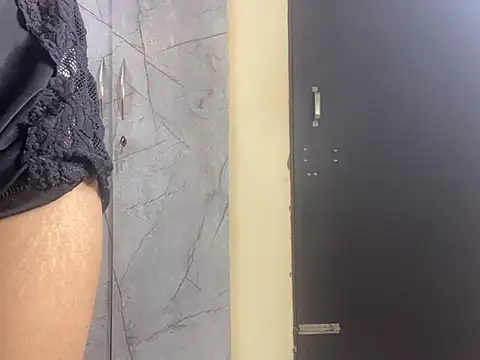 Snapshot of Sandhya_lovely chatting on 03/02/25, 11:41 Sandhya lovely online show from 03/02/25, 11:41