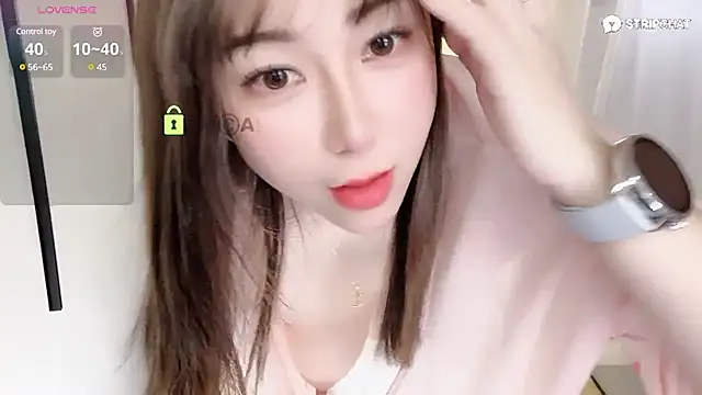 Snapshot of Alano-01 chatting on 03/23/25, 05:32 Alano-01 online show from 03/23/25, 05:32