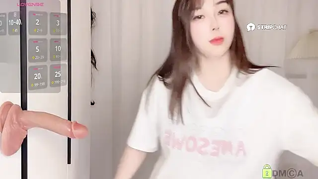 Snapshot of Alano-01 chatting on 03/04/25, 12:33 Alano-01 online show from 03/04/25, 12:33