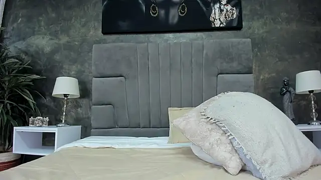 bruce hans online show from 12/04/25, 12:59