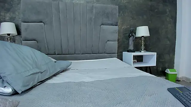 bruce hans online show from 02/19/26, 01:41