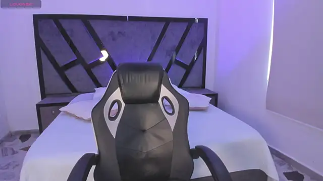 MattThompsonn online show from 11/11/25, 08:14