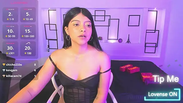 Snapshot of IslaBlaze chatting on 03/20/25, 05:47 IslaBlaze online show from 03/20/25, 05:47