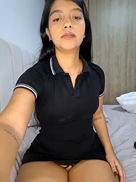 Snapshot of IslaBlaze chatting on 12/05/25, 01:16 IslaBlaze online show from 12/05/25, 01:16