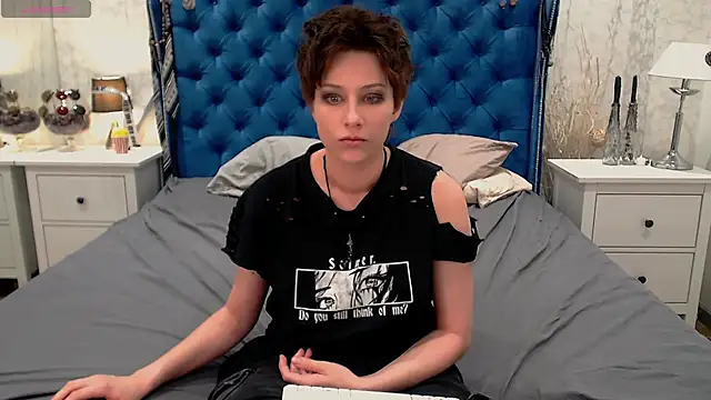 Snapshot of via_mayer_ chatting on 02/02/26, 05:28 via mayer online show from 02/02/26, 05:28