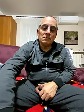 sempreilmio2 online show from 11/23/25, 09:03