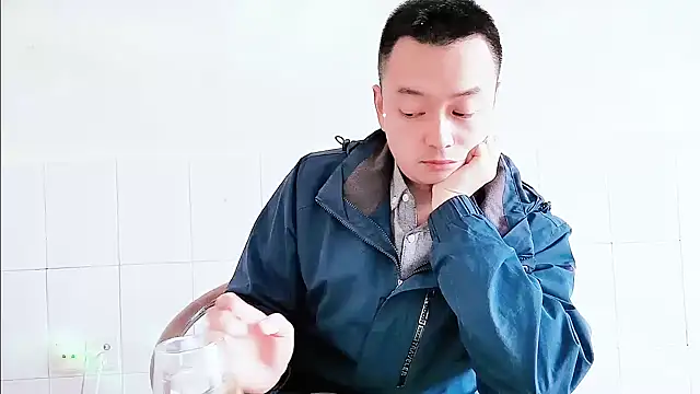 swg176 online show from 10/21/25, 06:24