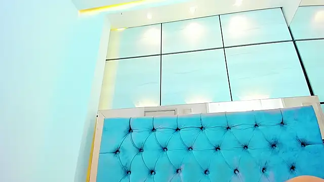 pocahontas pow online show from 04/08/26, 11:55