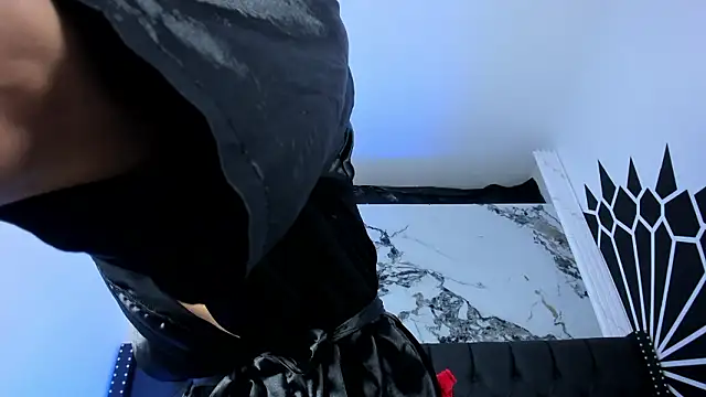 EthaanCox online show from 03/12/26, 09:30