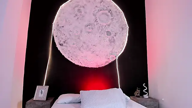 EthaanCox online show from 11/24/25, 09:37