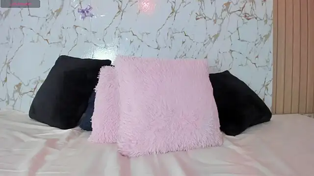 Christal Golden online show from 12/13/25, 08:04