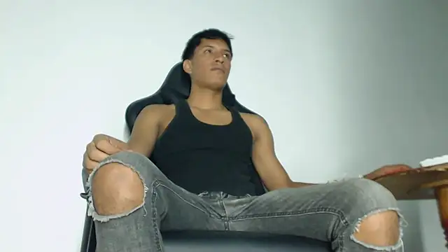 matteo rivas online show from 02/12/26, 03:50