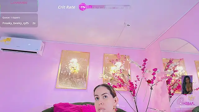 Snapshot of scarlette69 chatting on 02/08/26, 07:33 scarlette69 online show from 02/08/26, 07:33