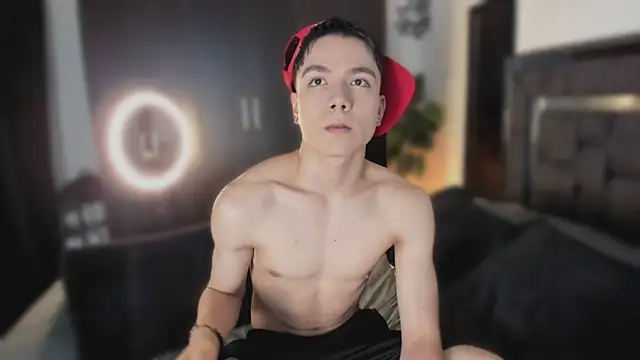 alanblack1 online show from 03/31/26, 09:39