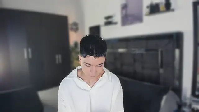 alanblack1 online show from 04/10/26, 04:03