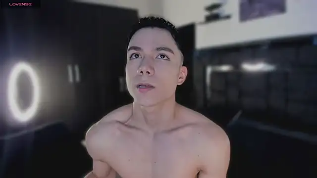 alanblack1 online show from 04/03/26, 03:29