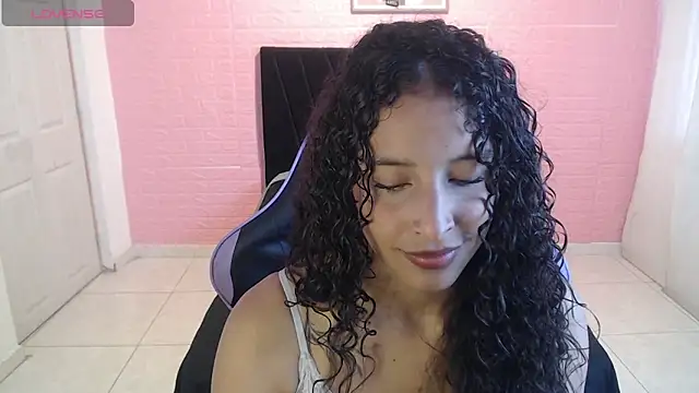 Snapshot of DULCE1609 chatting on 05/25/26, 07:45 DULCE1609 online show from 05/25/26, 07:45