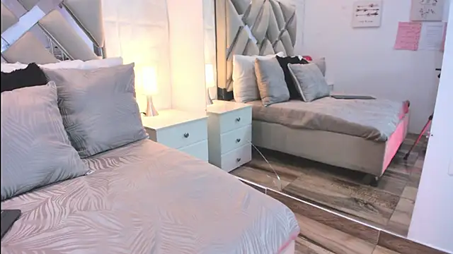 raquell moore online show from 04/02/26, 11:28