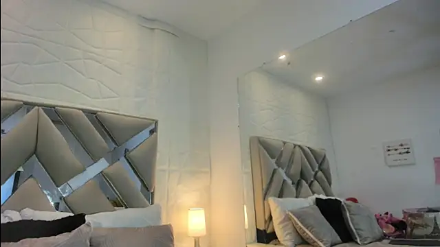 raquell moore online show from 03/10/26, 12:09