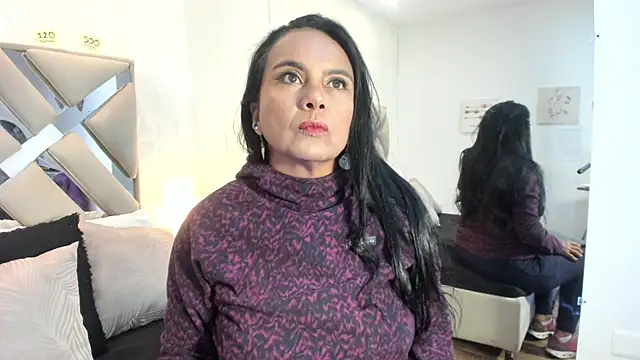 raquell moore online show from 11/30/25, 11:55