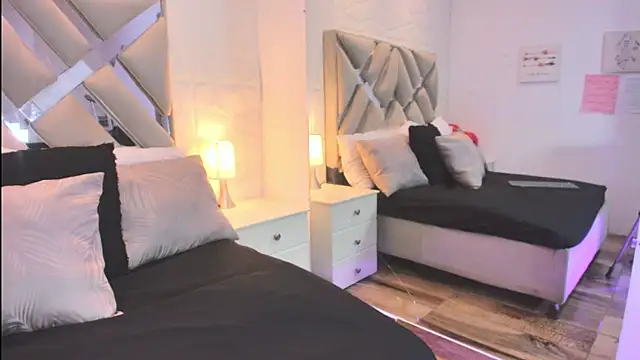 raquell moore online show from 04/07/26, 11:56