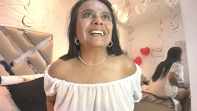 raquell moore online show from 02/15/26, 12:55