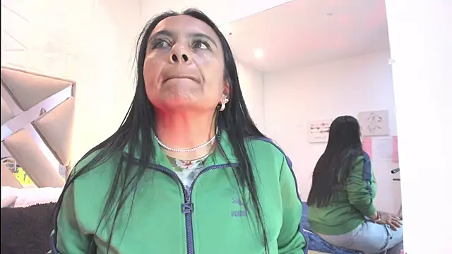 raquell moore online show from 04/01/26, 10:38