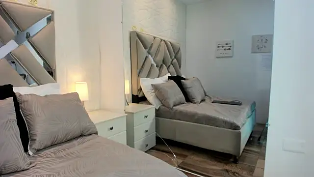 raquell moore online show from 11/20/25, 12:17