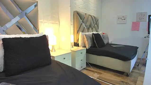 raquell moore online show from 03/03/26, 12:01