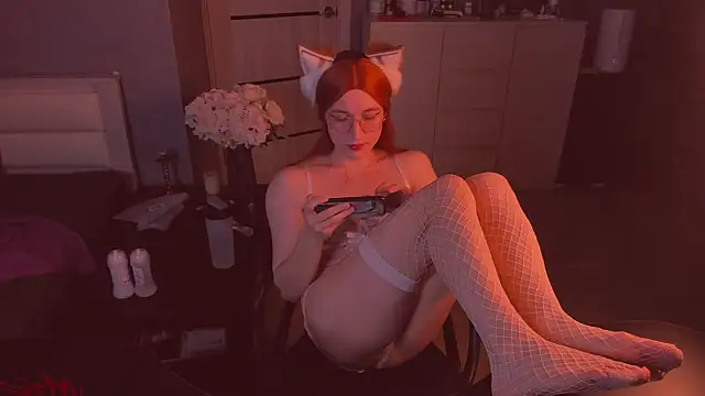 foxy jpg online show from 11/09/25, 10:03