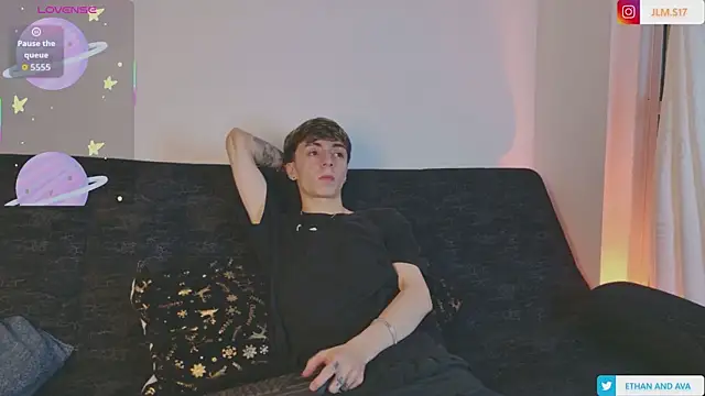 ethan and ava online show from 01/09/26, 02:29