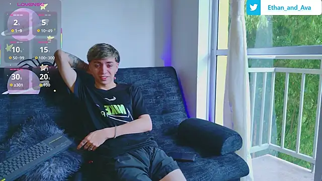 ethan and ava online show from 10/15/25, 12:46