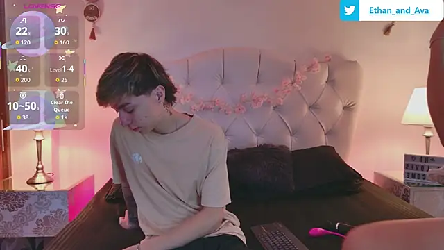 ethan and ava online show from 09/30/25, 12:55