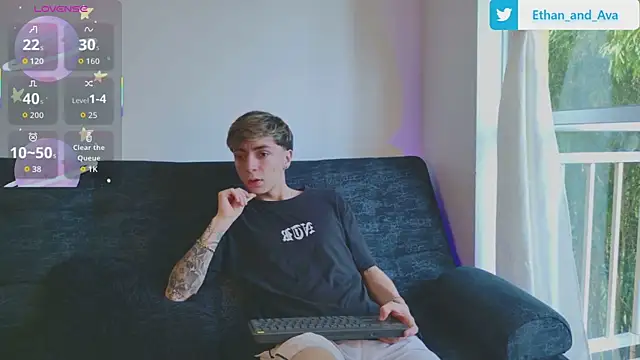 ethan and ava online show from 11/07/25, 01:04