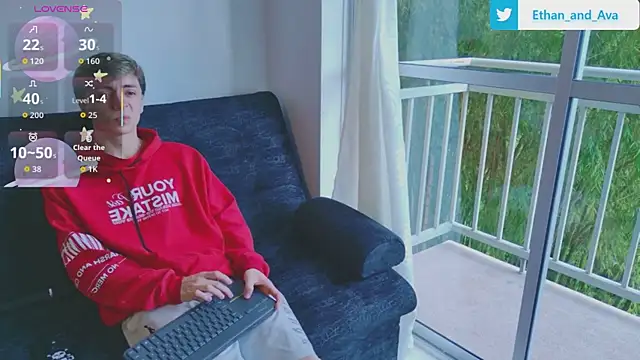 ethan and ava online show from 10/19/25, 01:03