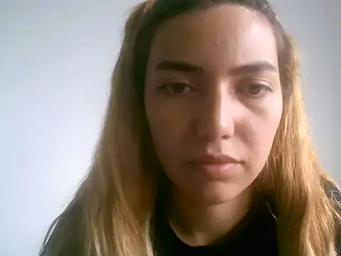 VittoriaTaylor online show from 03/29/26, 09:05