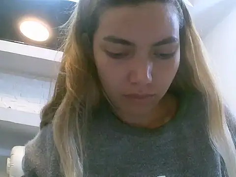 VittoriaTaylor online show from 02/12/26, 12:49