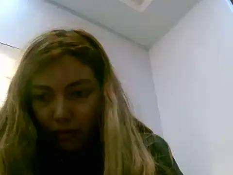 Snapshot of VittoriaTaylor chatting on 03/18/25, 01:23 VittoriaTaylor online show from 03/18/25, 01:23