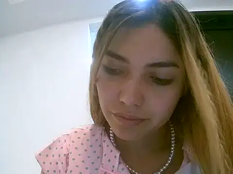 VittoriaTaylor online show from 02/14/26, 07:14