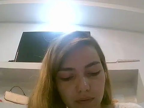 VittoriaTaylor online show from 02/10/26, 12:59