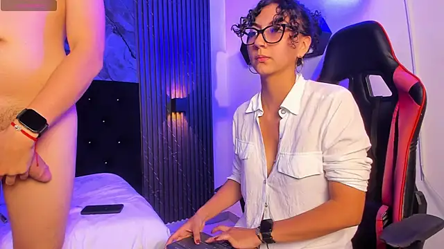 vanilla hot online show from 03/12/25, 01:08