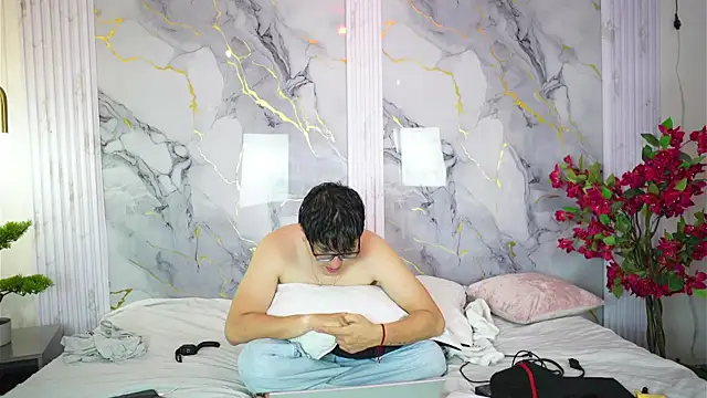 vanilla hot online show from 09/09/25, 08:29