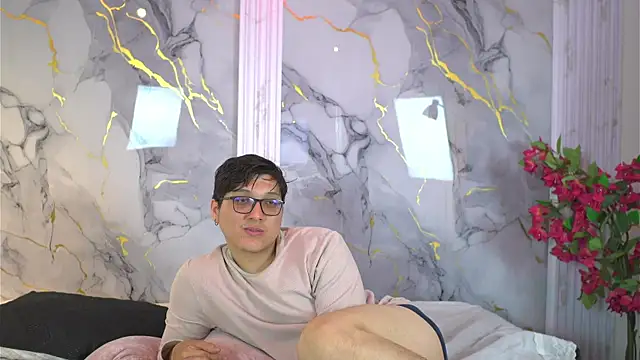 vanilla hot online show from 10/23/25, 01:43