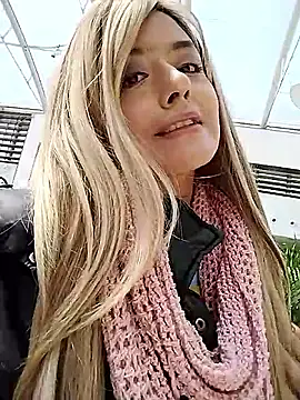 monicavictoria1301 online show from 05/12/26, 01:06