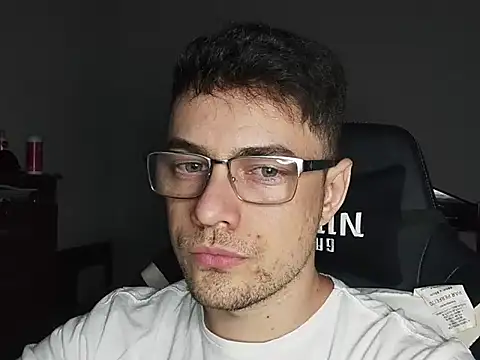 Dyllan   online show from 10/29/25, 01:48