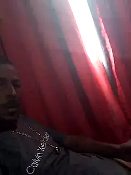 Snapshot of 1662 chatting on 10/25/25, 05:02 1662 online show from 10/25/25, 05:02