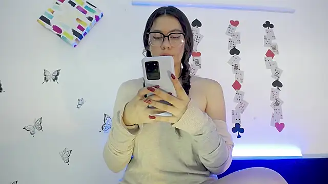 Snapshot of Brendaajames chatting on 01/28/25, 01:16 Brendaajames online show from 01/28/25, 01:16