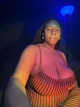 xoxoHotCoCo online show from 03/22/26, 11:56