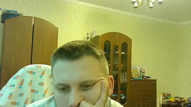 Snapshot of HunterOnBoobs chatting on 02/27/25, 12:03 HunterOnBoobs online show from 02/27/25, 12:03